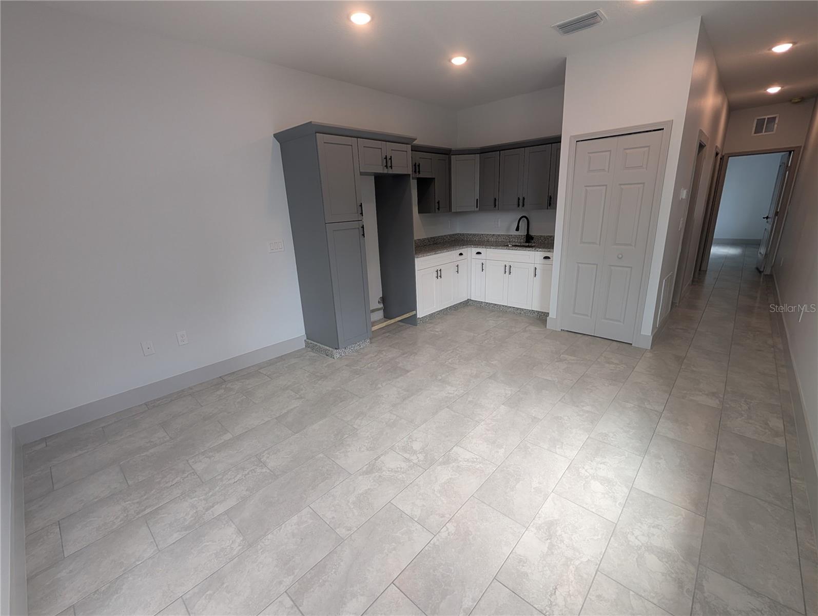 SUNSET TERRACE - Residential