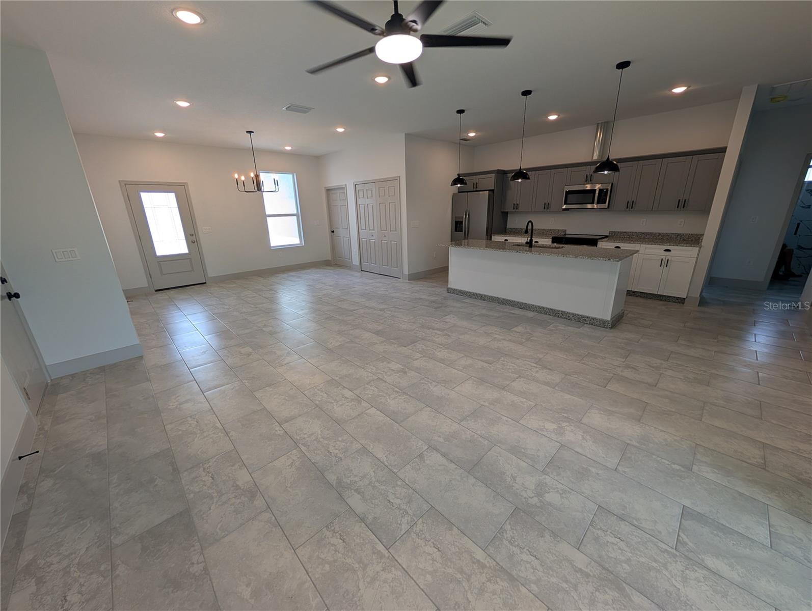 SUNSET TERRACE - Residential