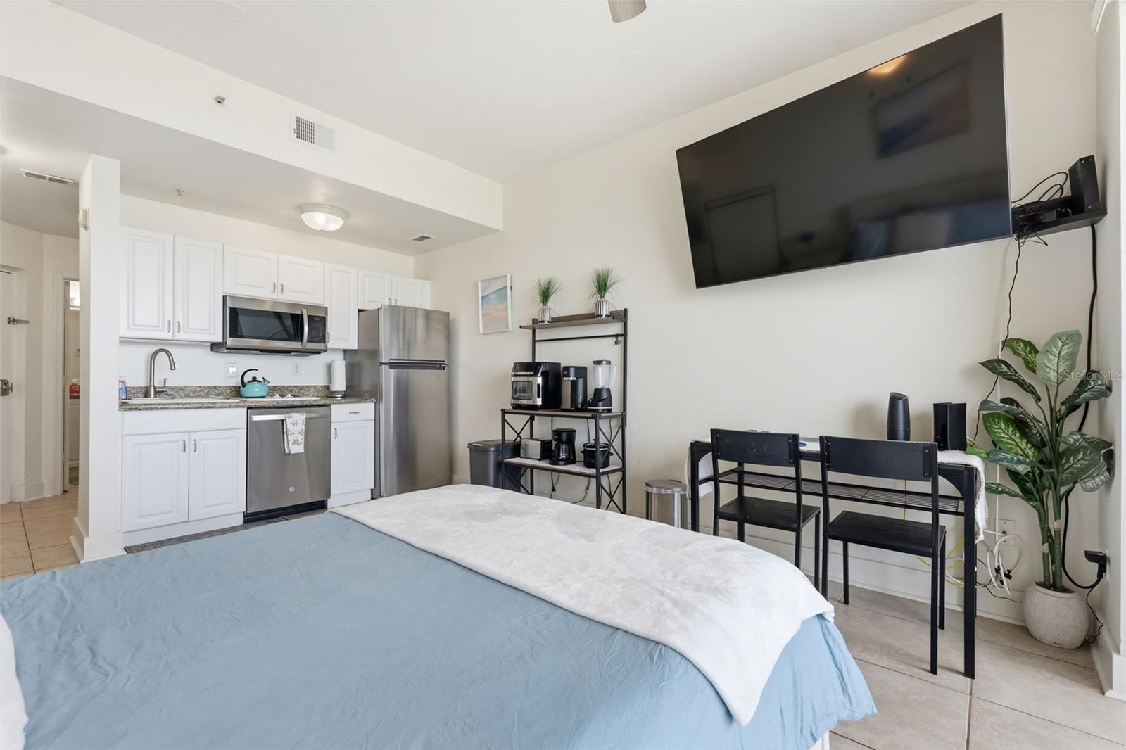 BOCA CIEGA RESORT & MARINA CONDO - Residential