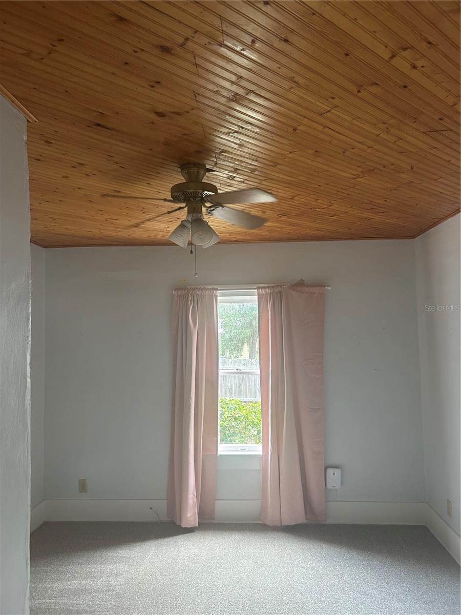 D F GORHAMS SUB - Residential Lease
