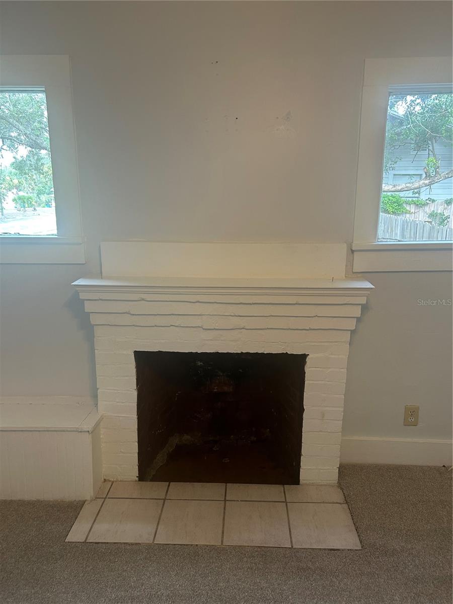 D F GORHAMS SUB - Residential Lease