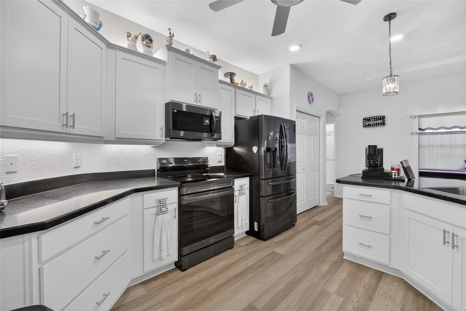 SUMMERCREST - Residential