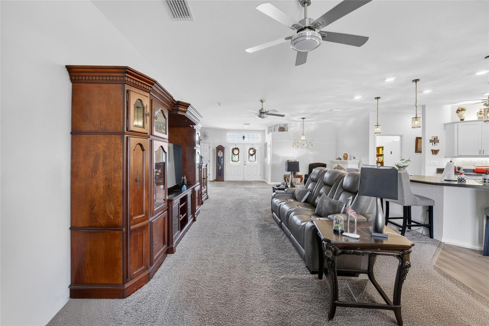 SUMMERCREST - Residential