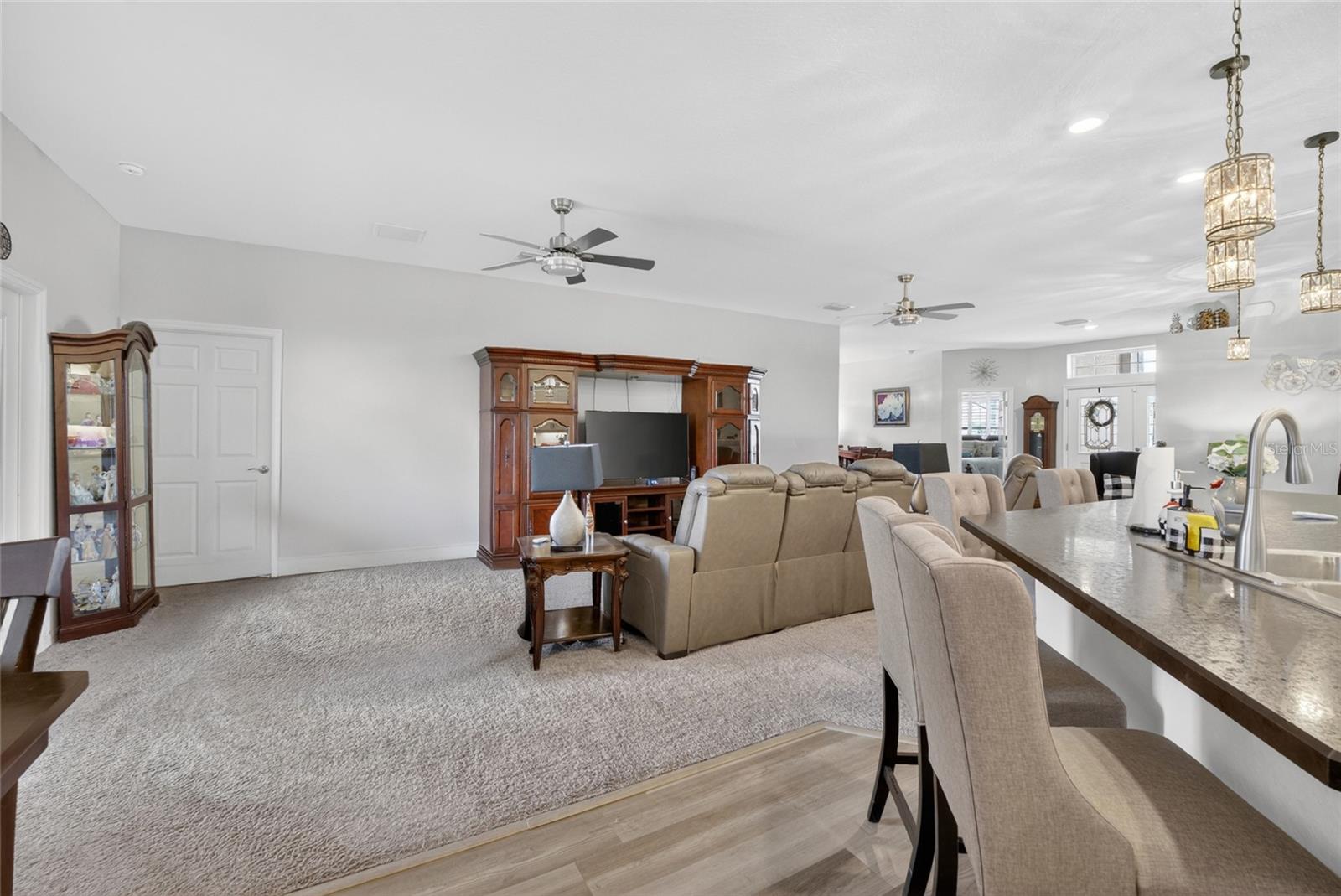 SUMMERCREST - Residential