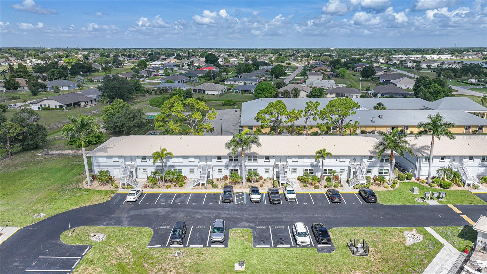 VILLA MANOR PH 04 BLDG D - Residential