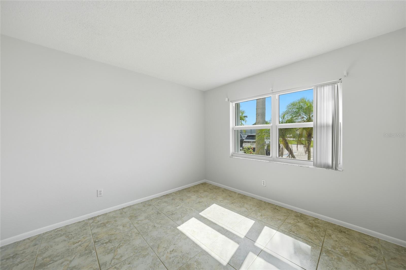 VILLA MANOR PH 04 BLDG D - Residential