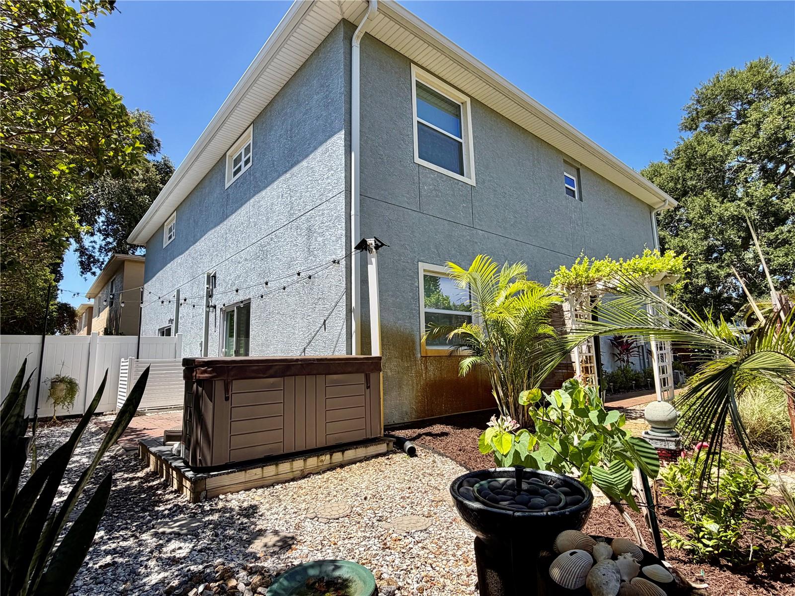 HIGHLAND COMMUNITY VILLAS - Residential