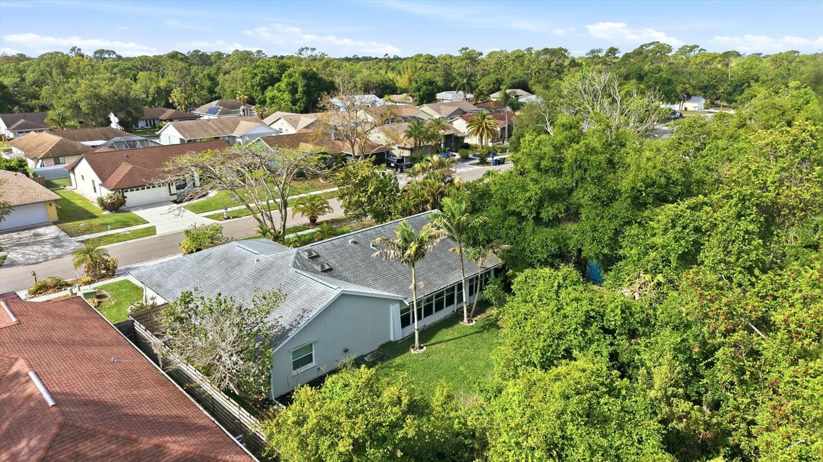 COLONIAL OAKS - Residential
