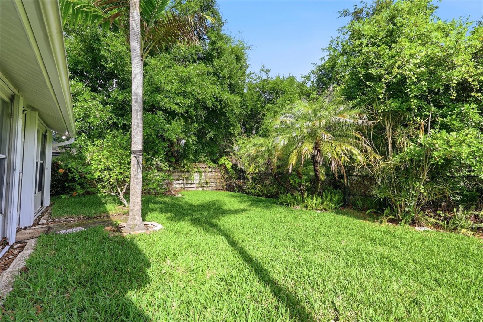 COLONIAL OAKS - Residential