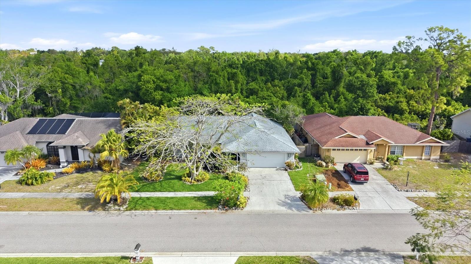 COLONIAL OAKS - Residential