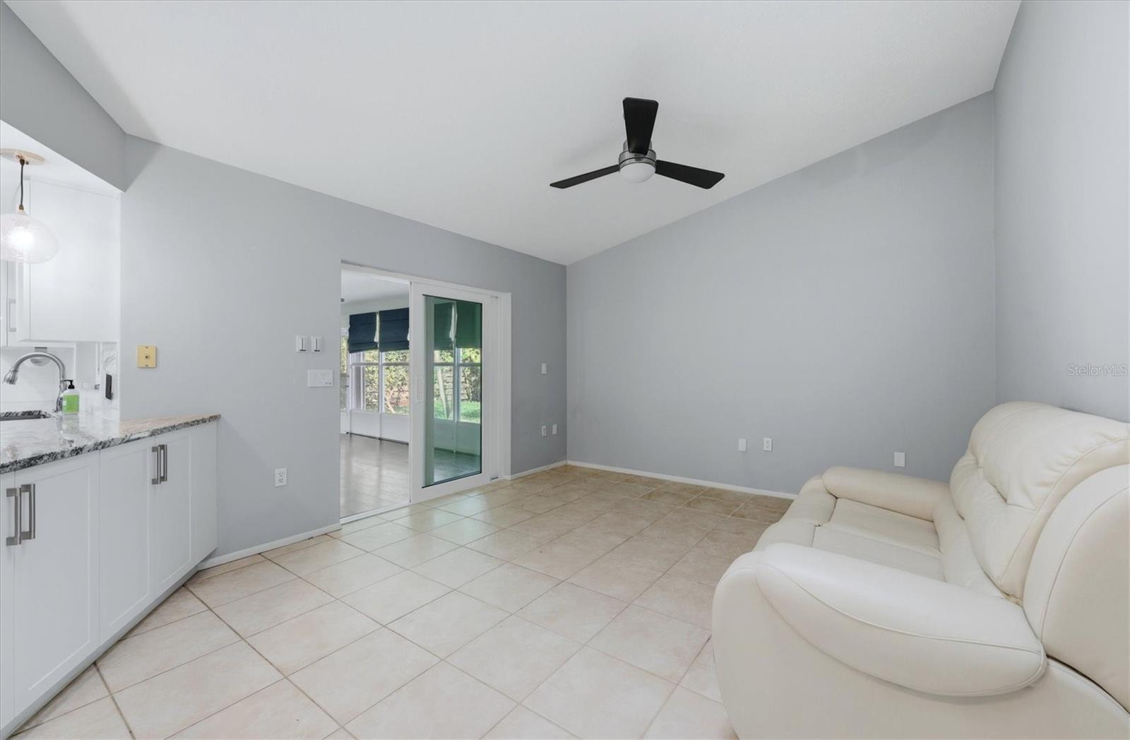 COLONIAL OAKS - Residential