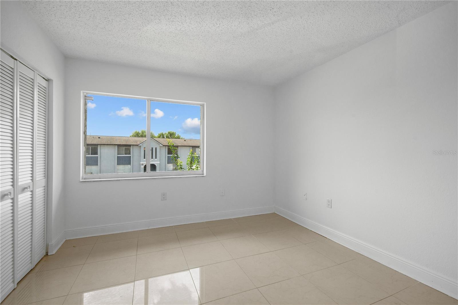 MILLENNIUM PALMS - Residential