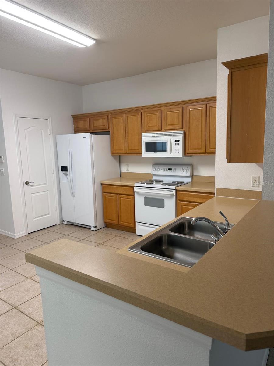 LIVE OAK PRESERVE PH 1B VILLAGE - Residential Lease