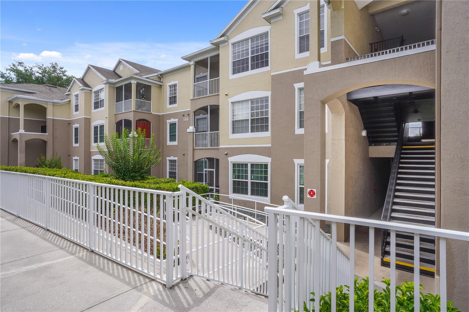 BRANTLEY TERRACE CONDO PH 1 THRU 7 - Residential