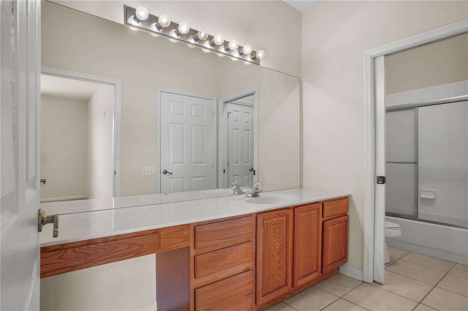 BRANTLEY TERRACE CONDO PH 1 THRU 7 - Residential