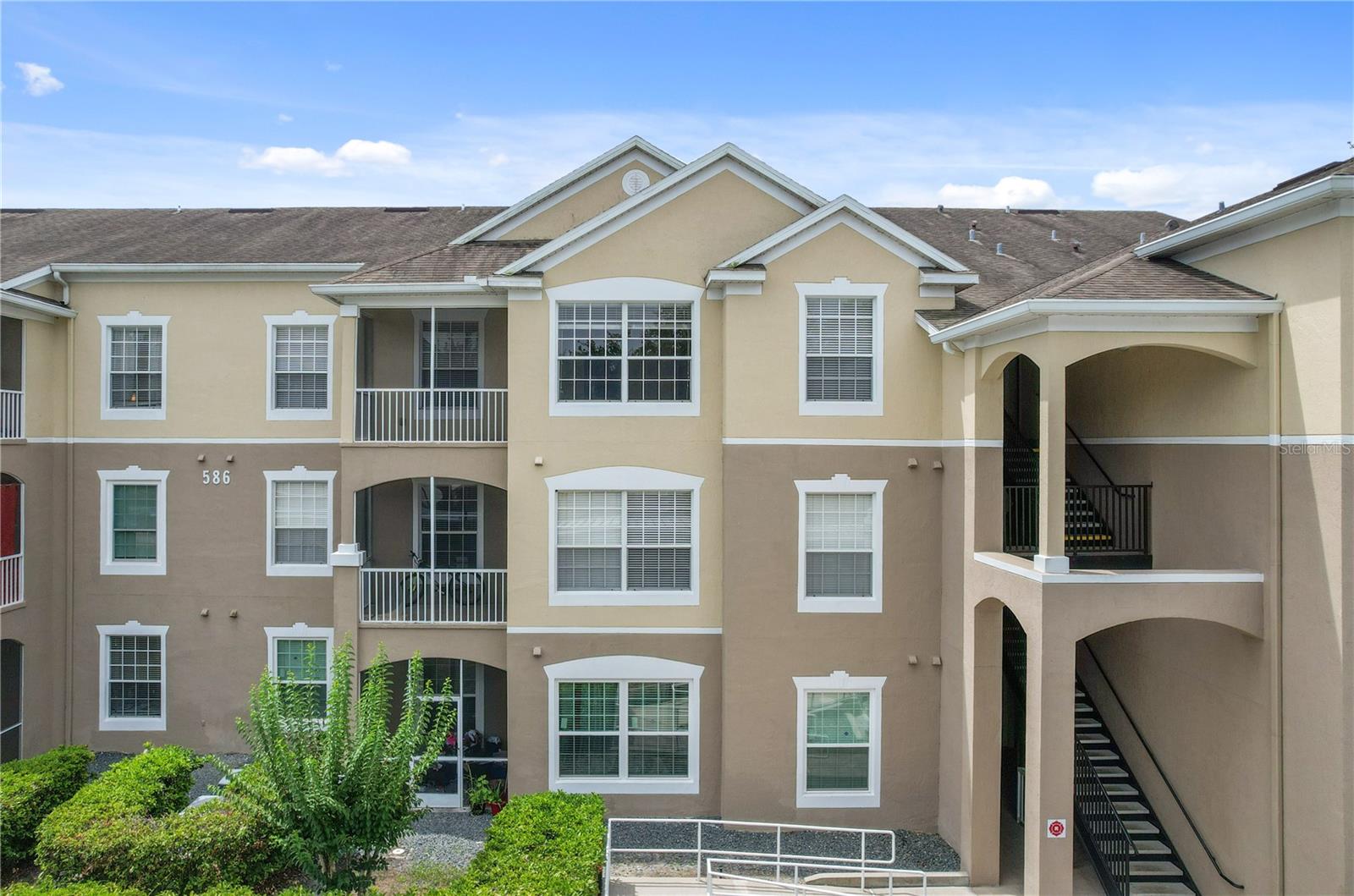 BRANTLEY TERRACE CONDO PH 1 THRU 7 - Residential