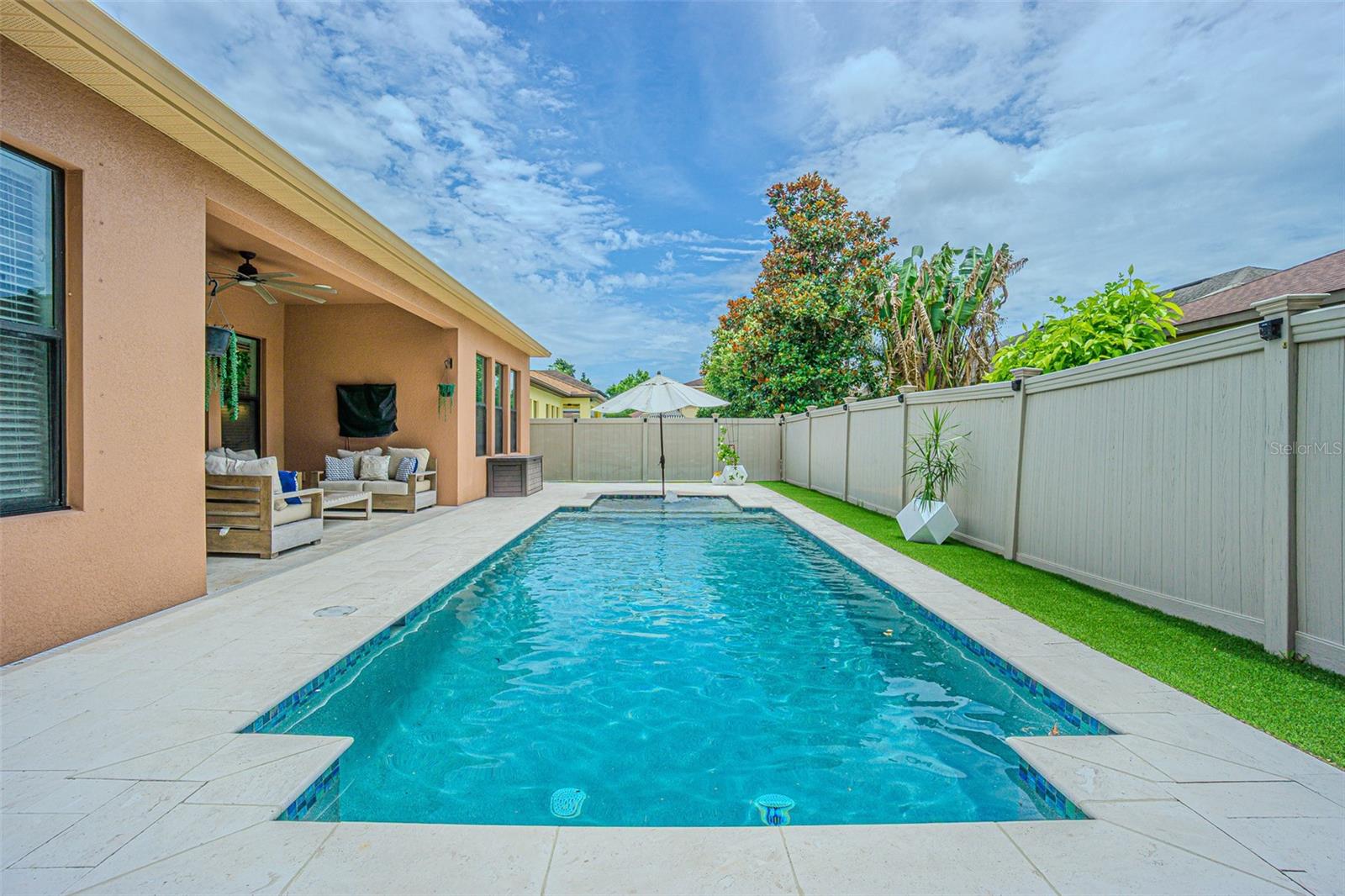 RETREAT AT CARROLLWOOD - Residential