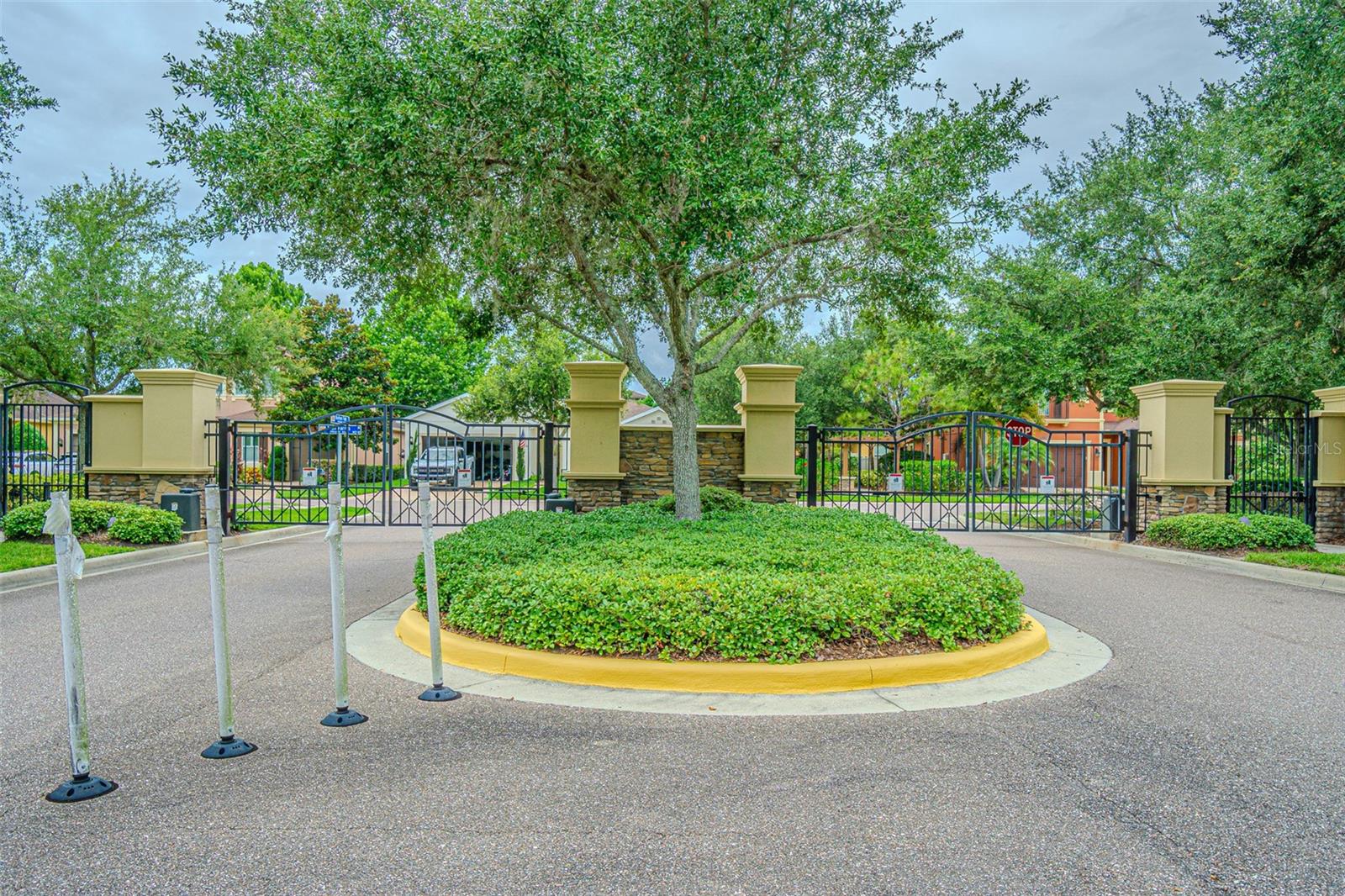 RETREAT AT CARROLLWOOD - Residential