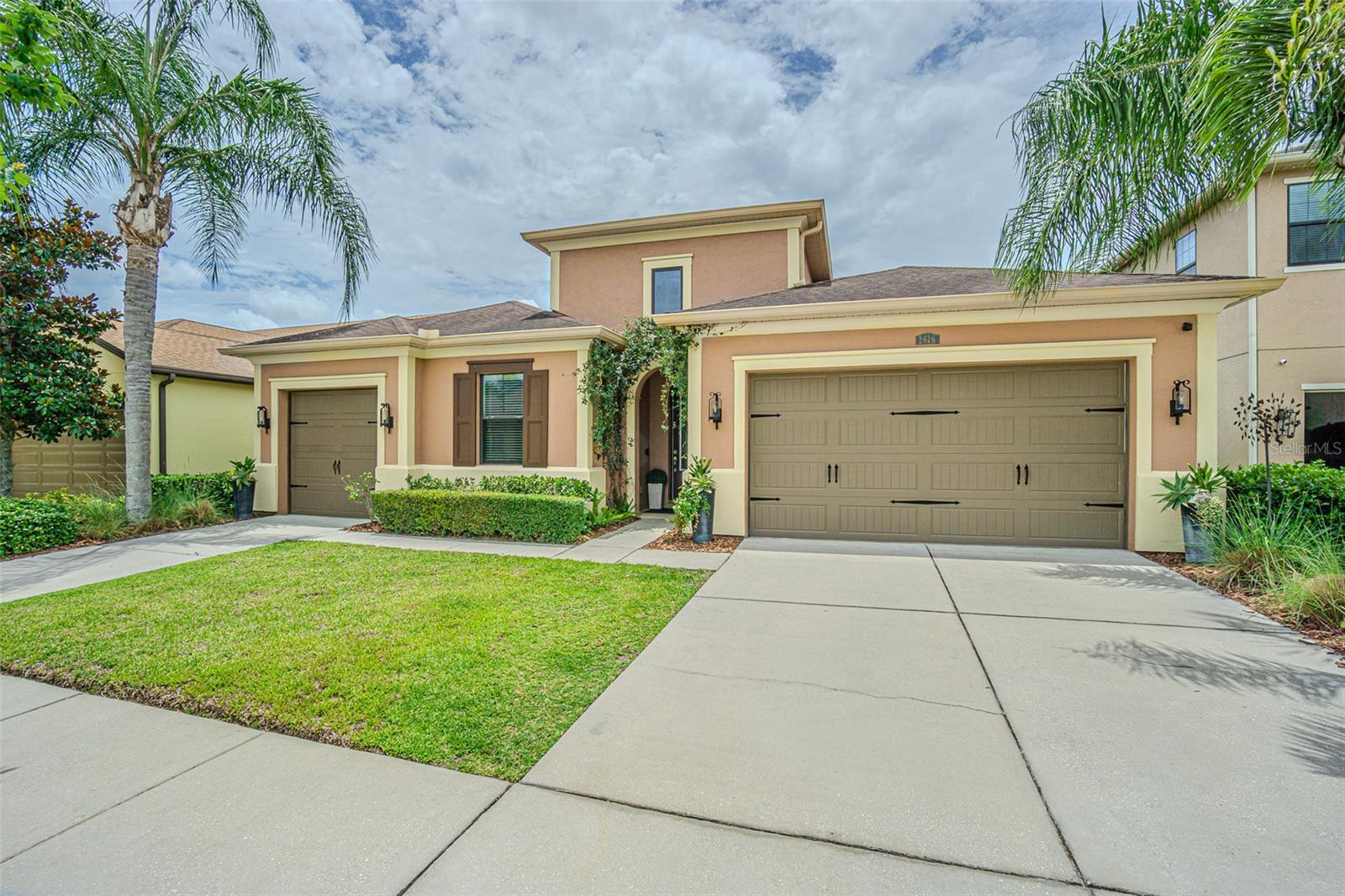 RETREAT AT CARROLLWOOD - Residential