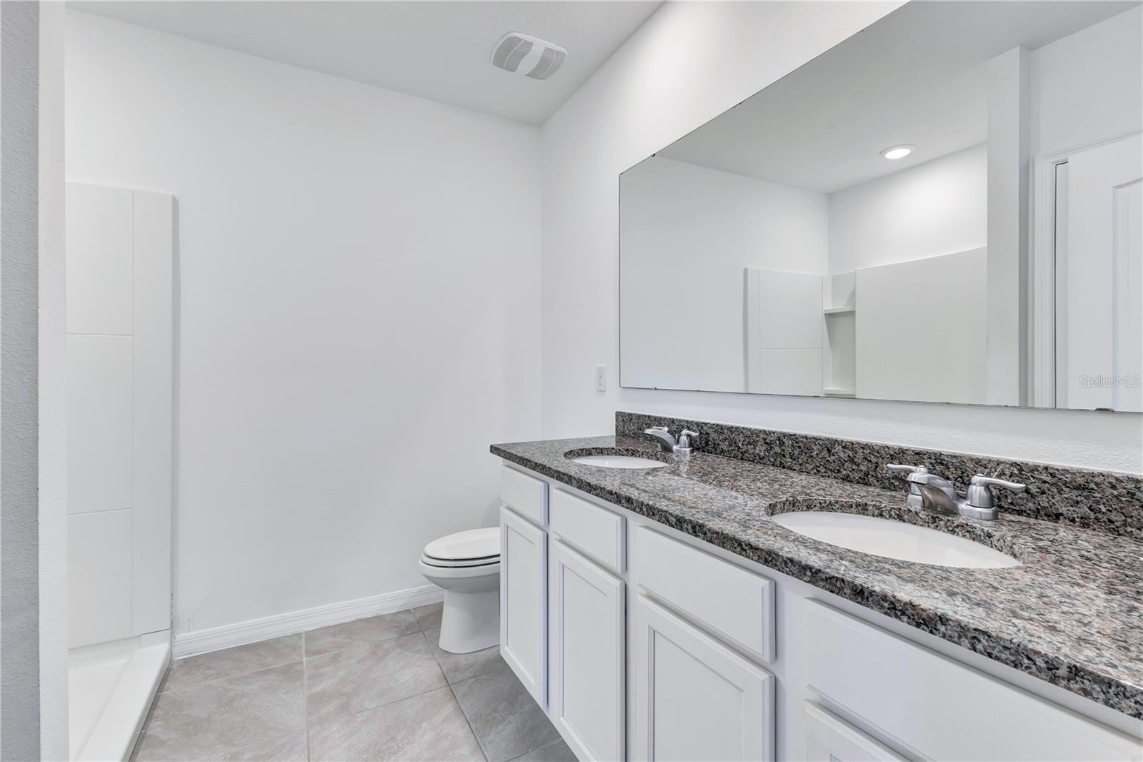 SOUTH CRK - Residential Lease