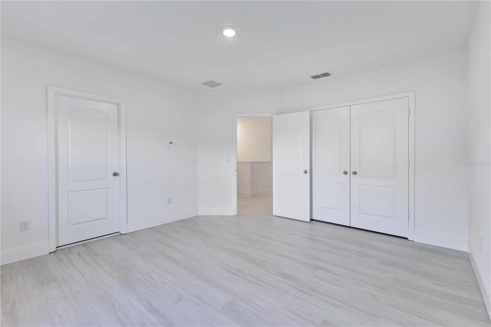 SOUTH CRK - Residential Lease