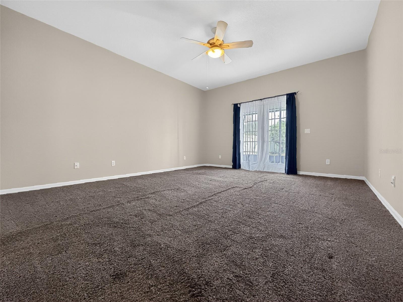 STONEYBROOK WEST - Residential