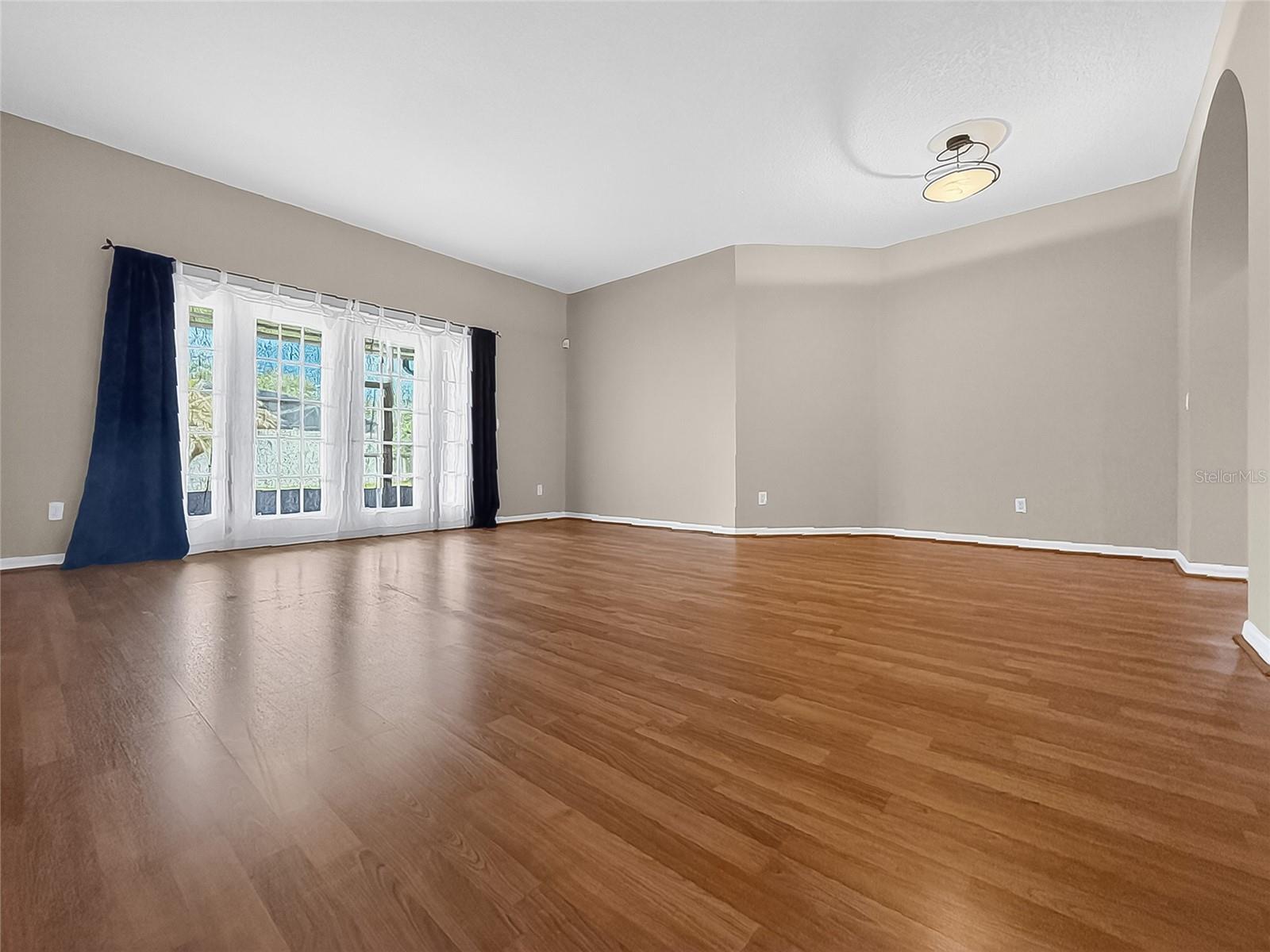 STONEYBROOK WEST - Residential