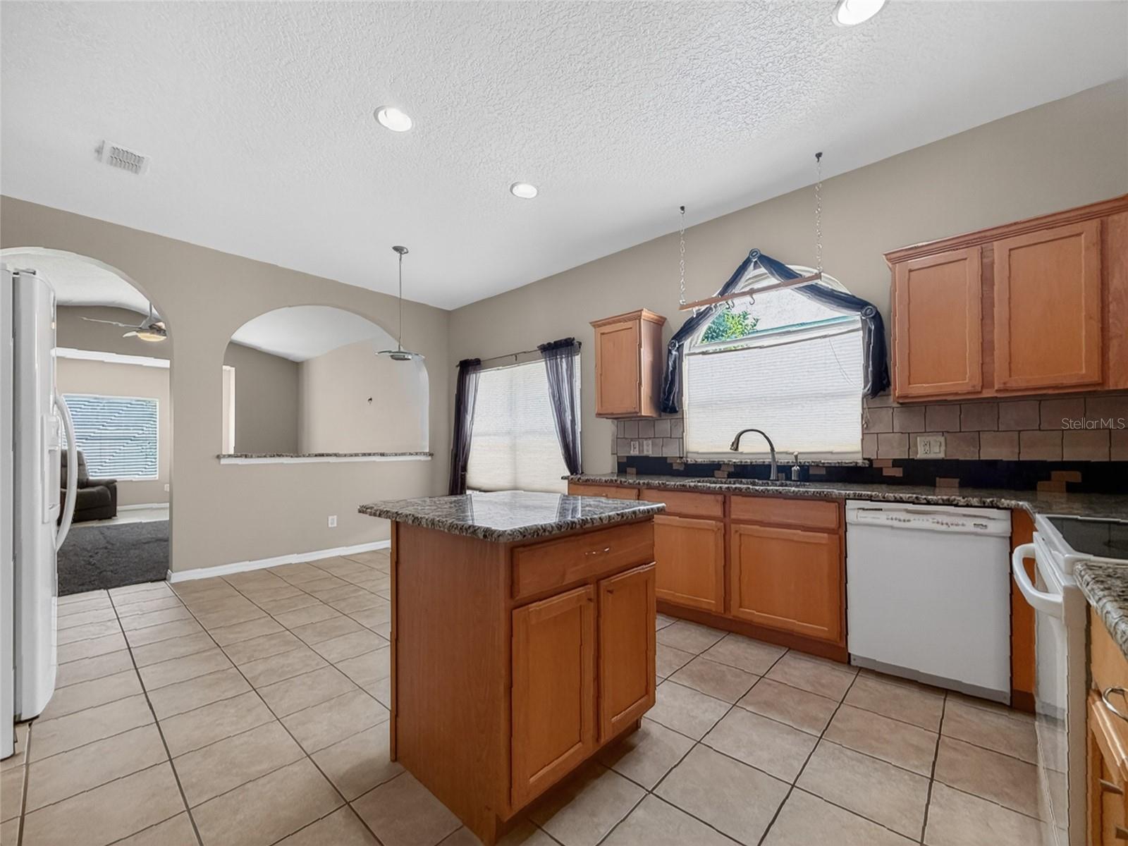 STONEYBROOK WEST - Residential