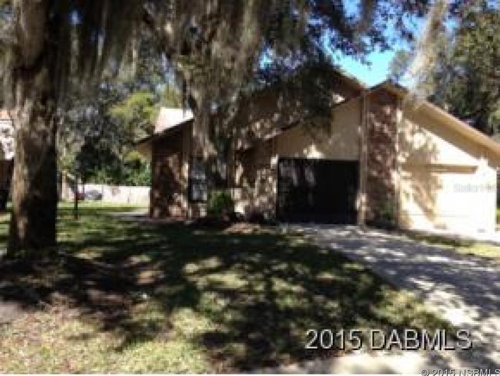 Lovely well maintained home in Riverwood Plantation. this home features tile throughout, cozy living room with corner fireplace, breakfast bar and dining area with split bedroom plan. Over sized screened Florida room that could easily be enclosed. this is a flex plan where you could enclose the dining area for 3rd bedroom if needed. Screen on 1 car garage door for your enjoyment. All information recorded in the MLS is intended to be accurate but cannot be guaranteed. ;Water: City