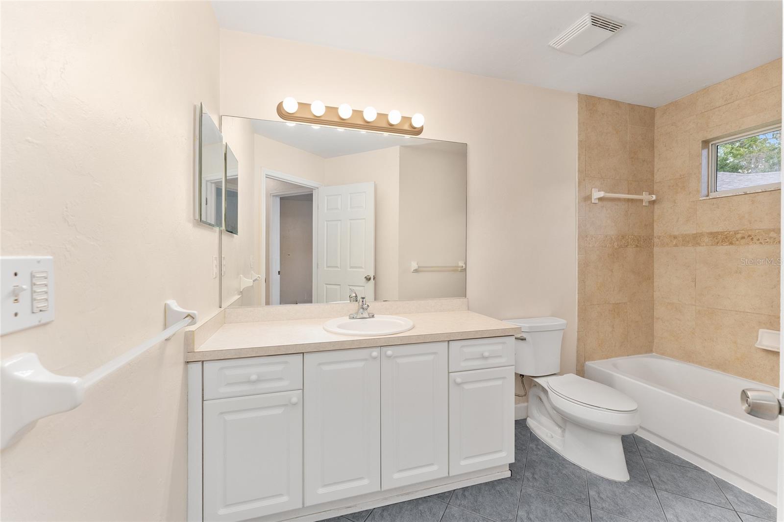 EAGLE POINT CLUSTER PH 1 - Residential
