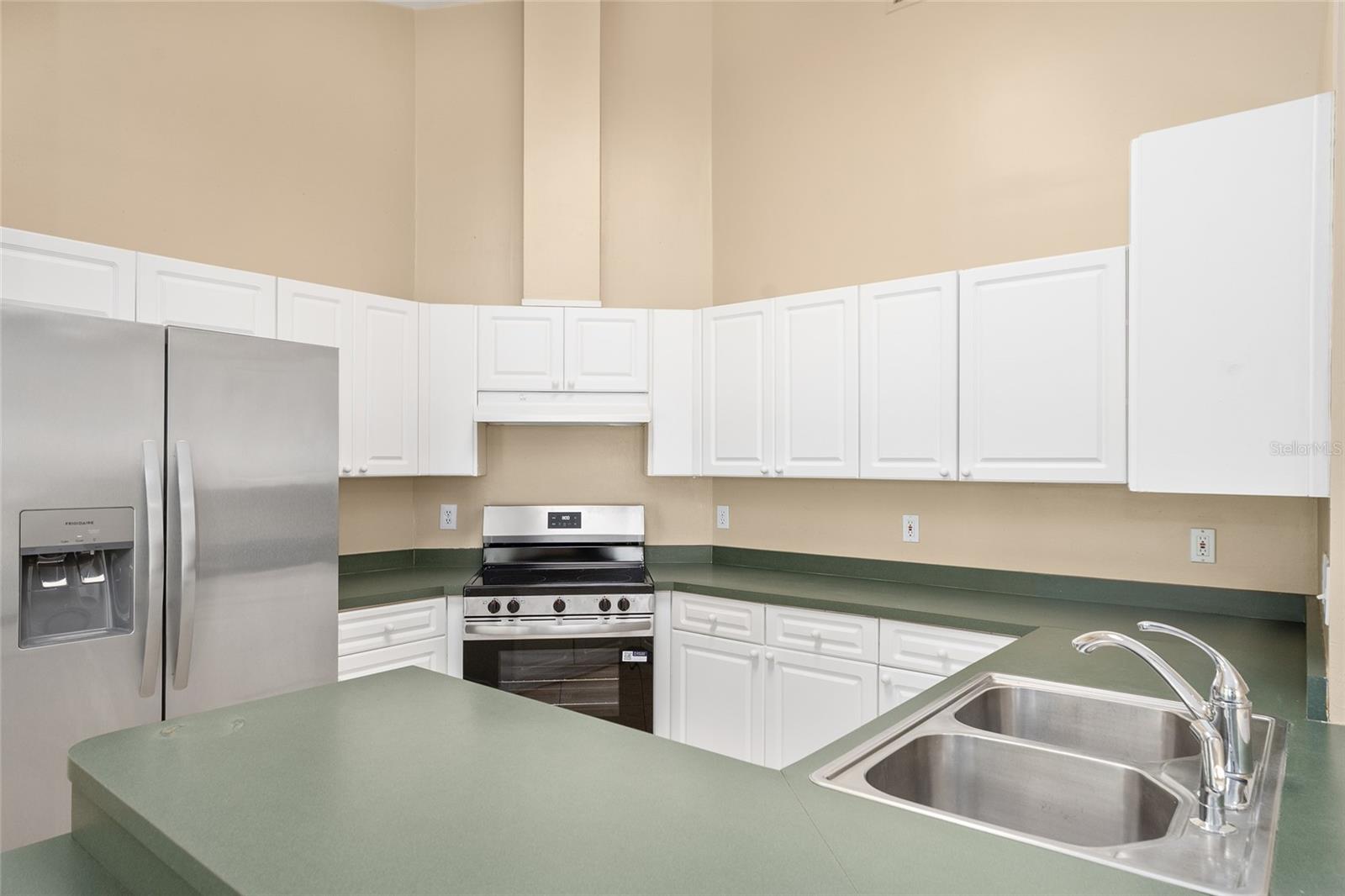 EAGLE POINT CLUSTER PH 1 - Residential
