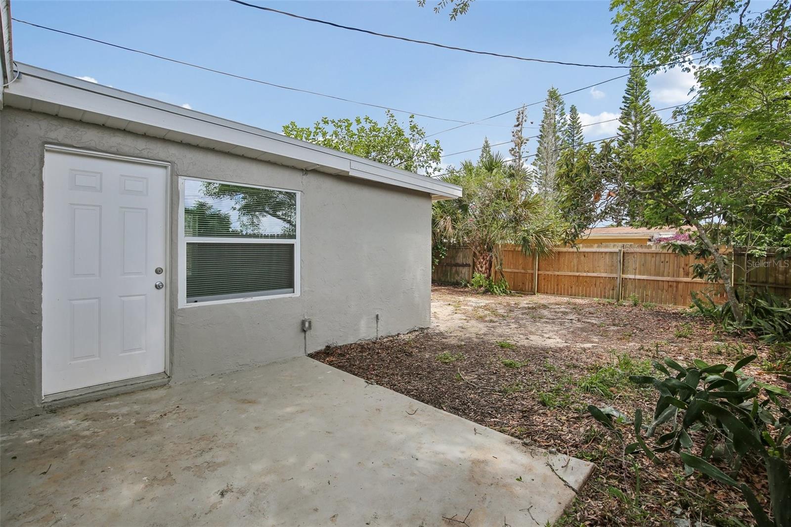 CREST RIDGE GARDENS - Residential