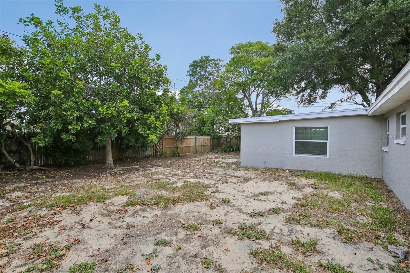 CREST RIDGE GARDENS - Residential