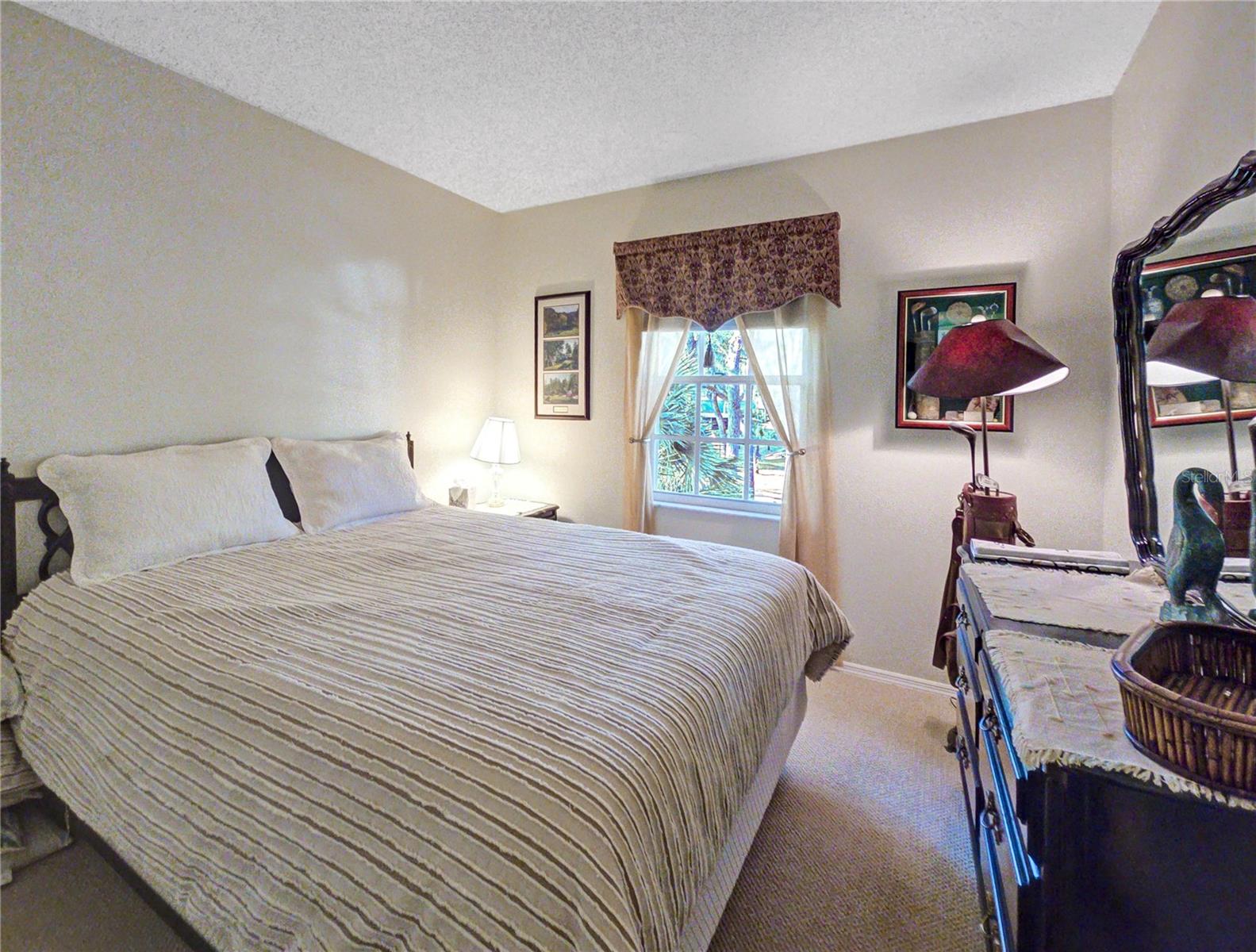 DERBY DOWNS - Residential