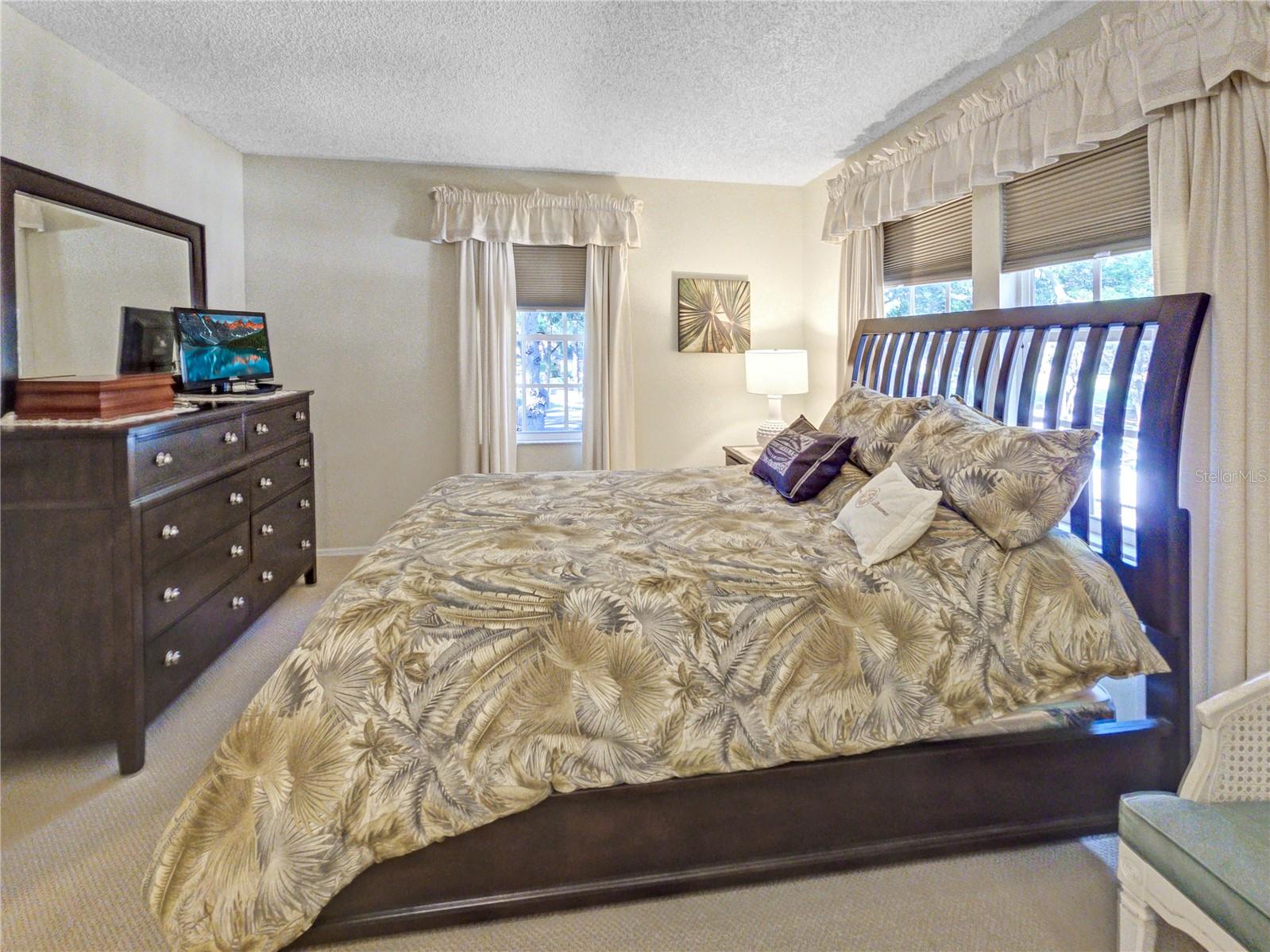 DERBY DOWNS - Residential