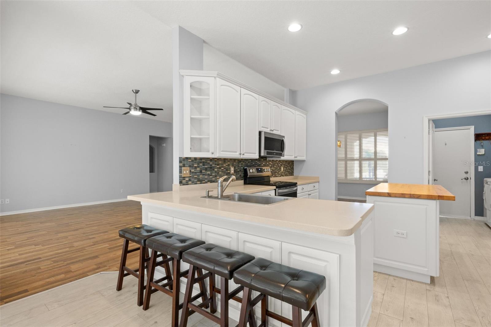 SUN CITY CENTER UNIT 255 - Residential