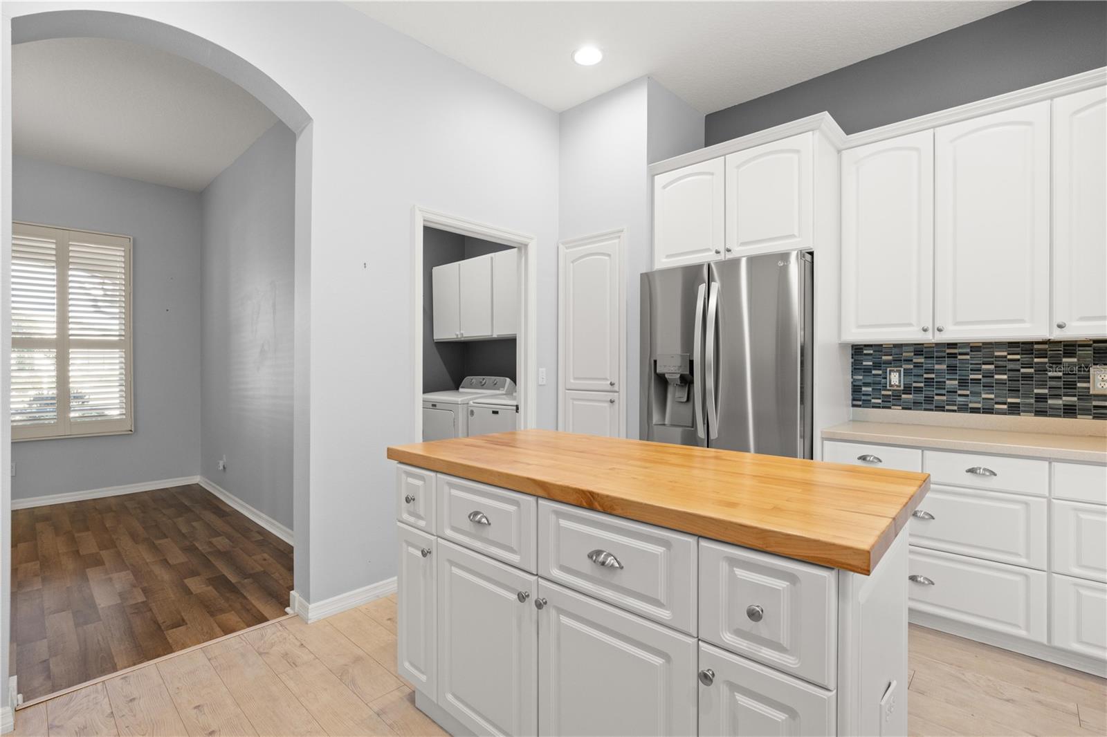 SUN CITY CENTER UNIT 255 - Residential