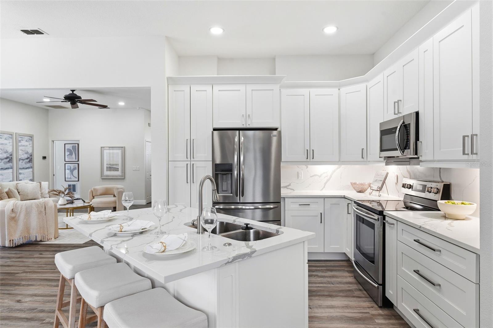 PLACIDO BAYOU - Residential