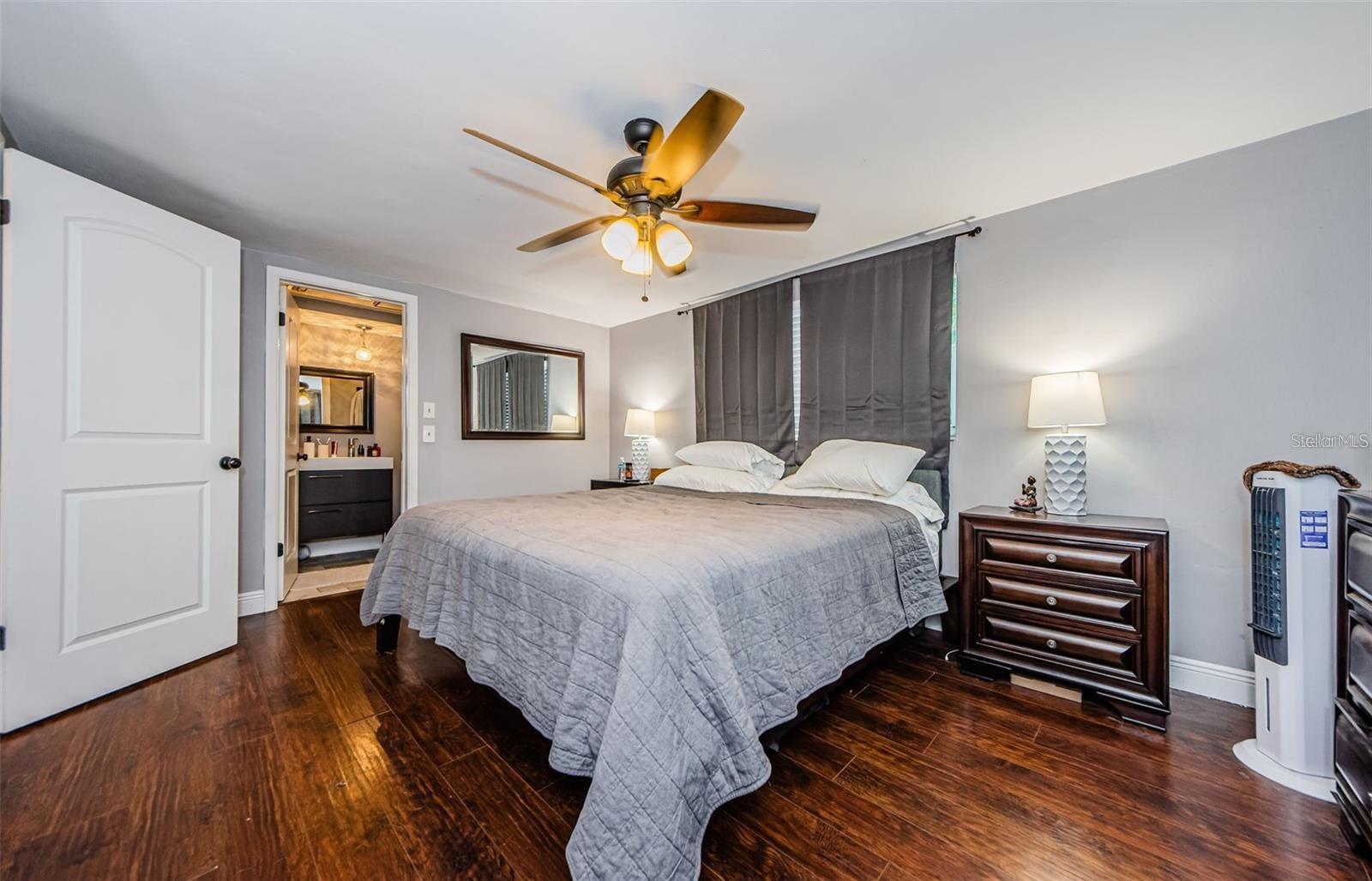 COLONIAL HILLS - Residential Lease