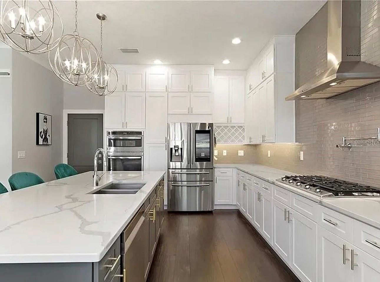 LAKE FOREST PARK S/20 LOT 26 BLK B - Residential Lease