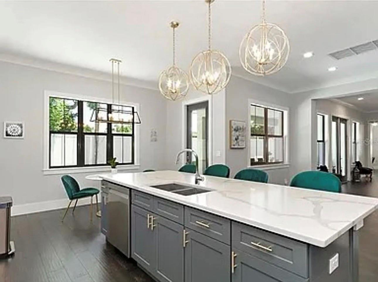 LAKE FOREST PARK S/20 LOT 26 BLK B - Residential Lease