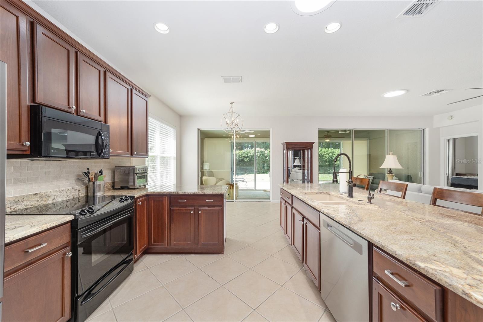 STONE CREEK - Residential