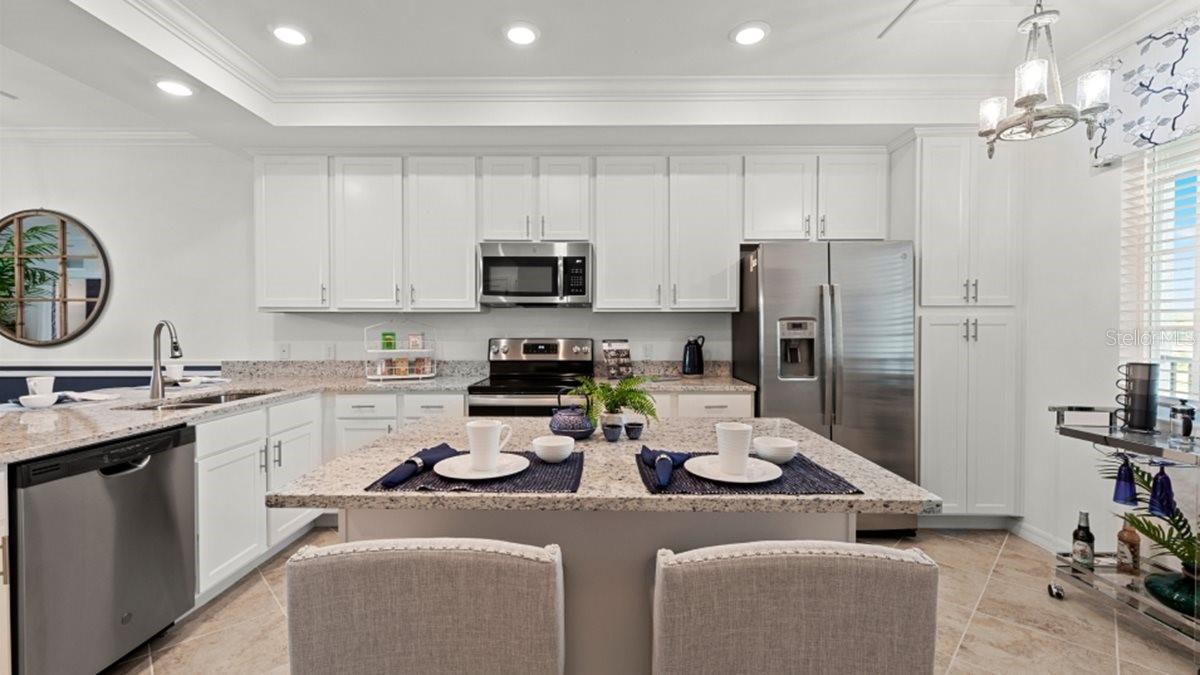 WELLEN PARK GOLF AND COUNTRY CLUB - Residential Lease