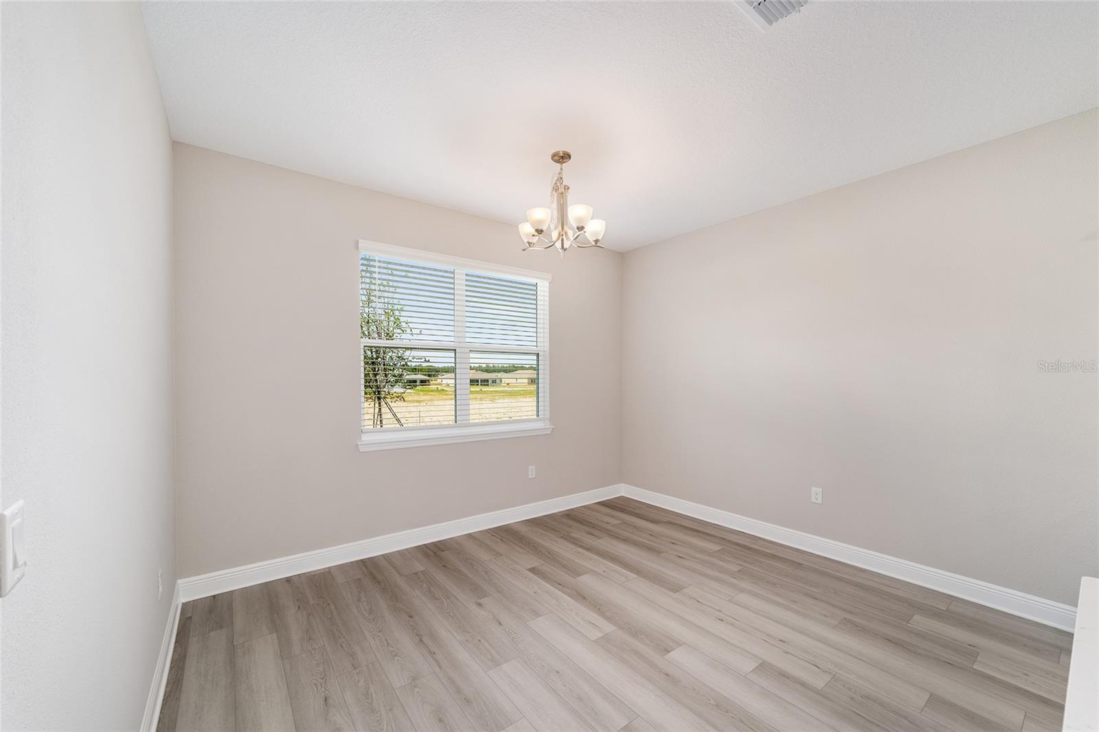 ON TOP OF THE WORLD - Residential Lease