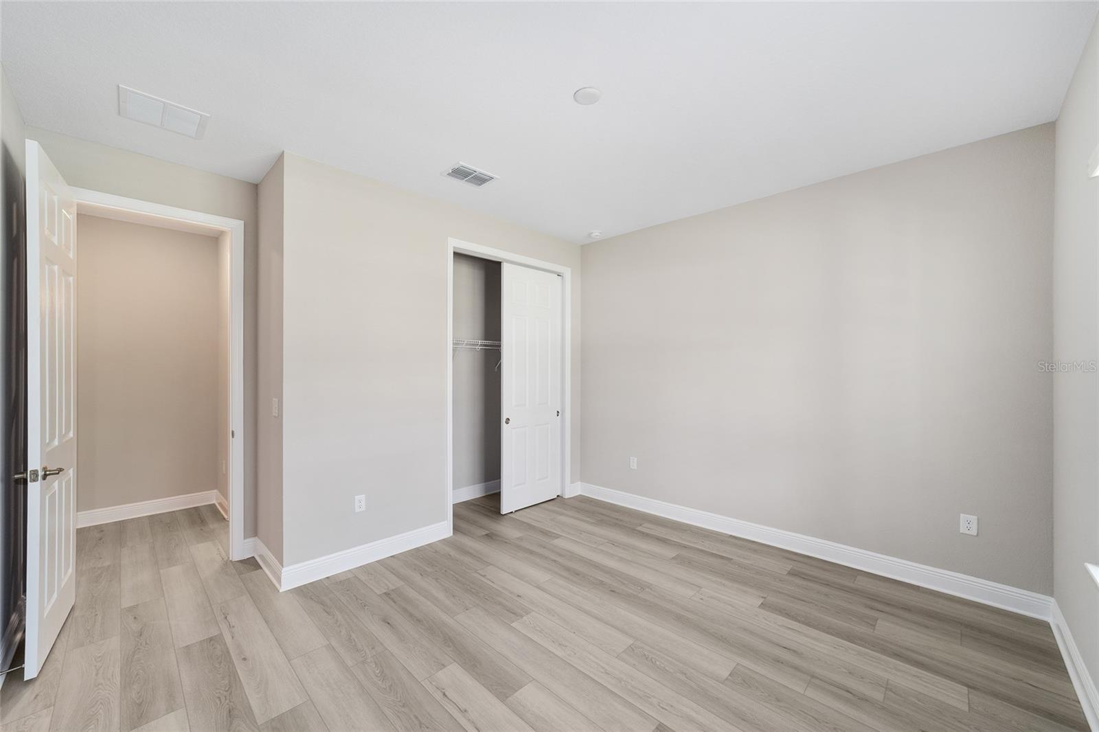 ON TOP OF THE WORLD - Residential Lease