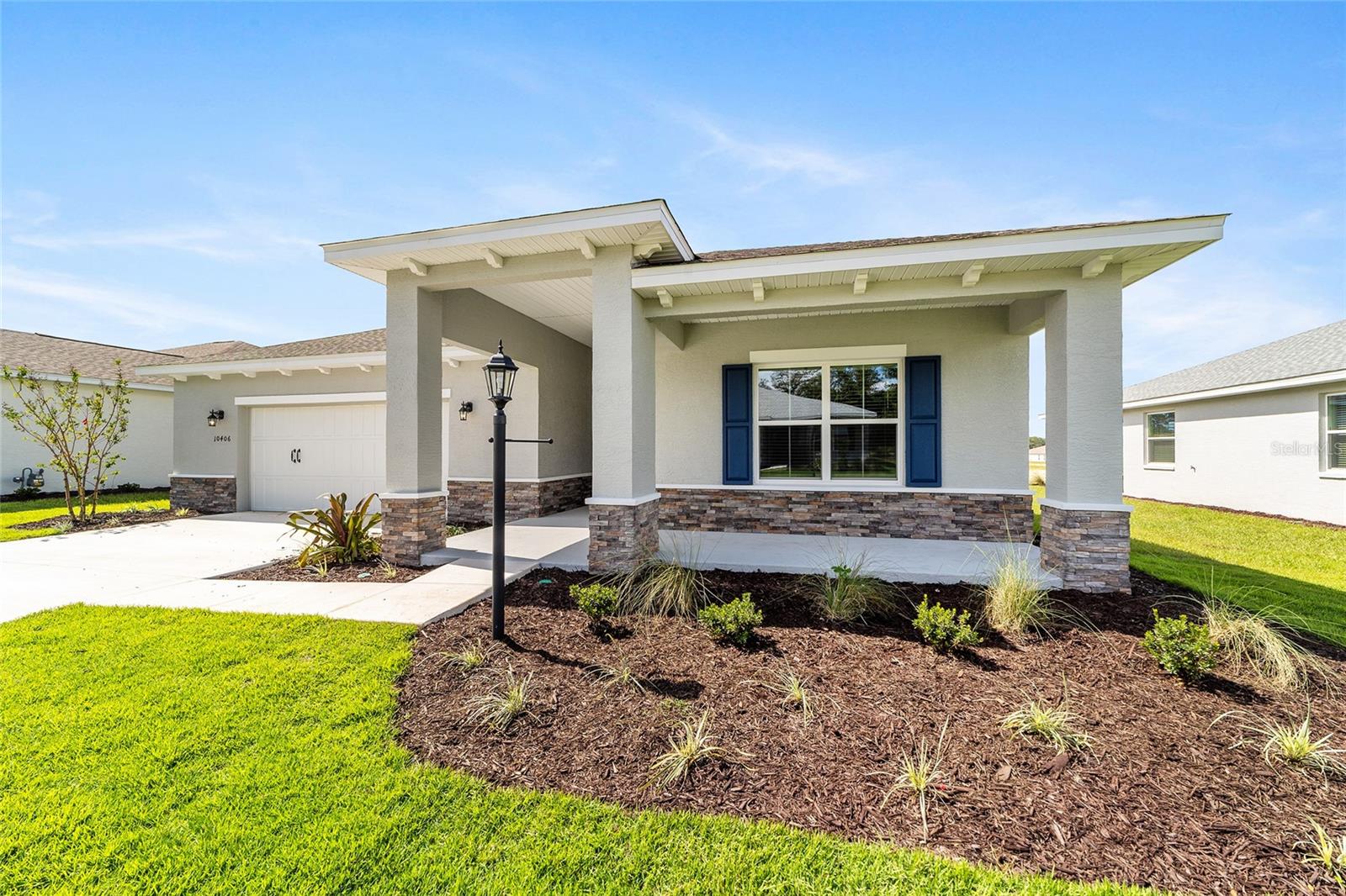 ON TOP OF THE WORLD - Residential Lease
