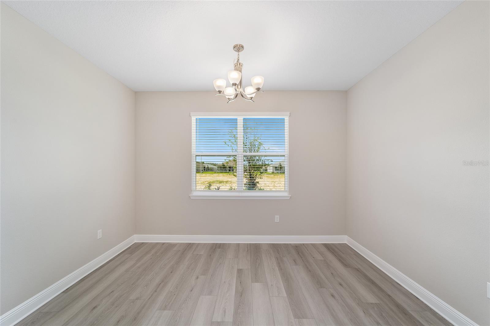 ON TOP OF THE WORLD - Residential Lease