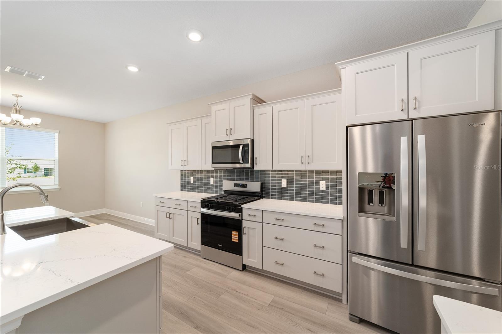ON TOP OF THE WORLD - Residential Lease