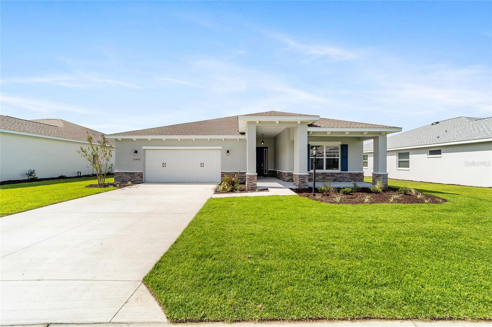 ON TOP OF THE WORLD - Residential Lease