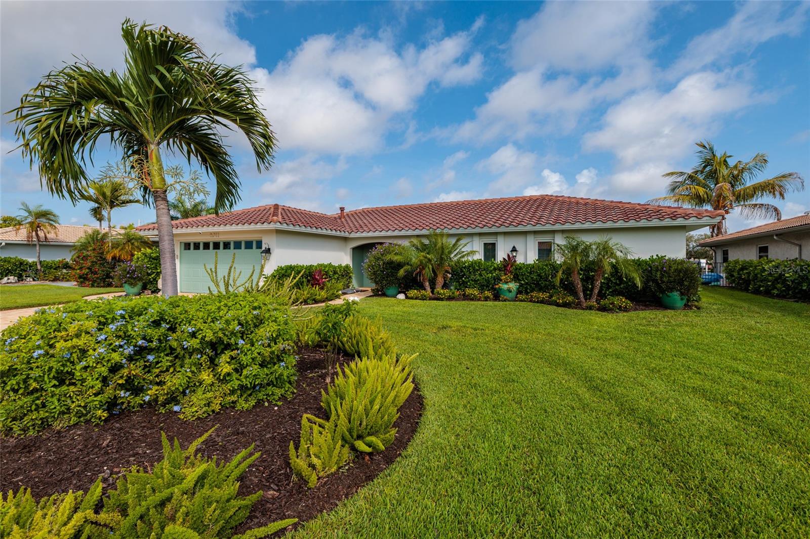 VENETIAN ISLES - Residential